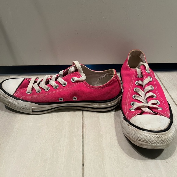 Bright Pink Converse - Size 7 - Picture 2 of 2